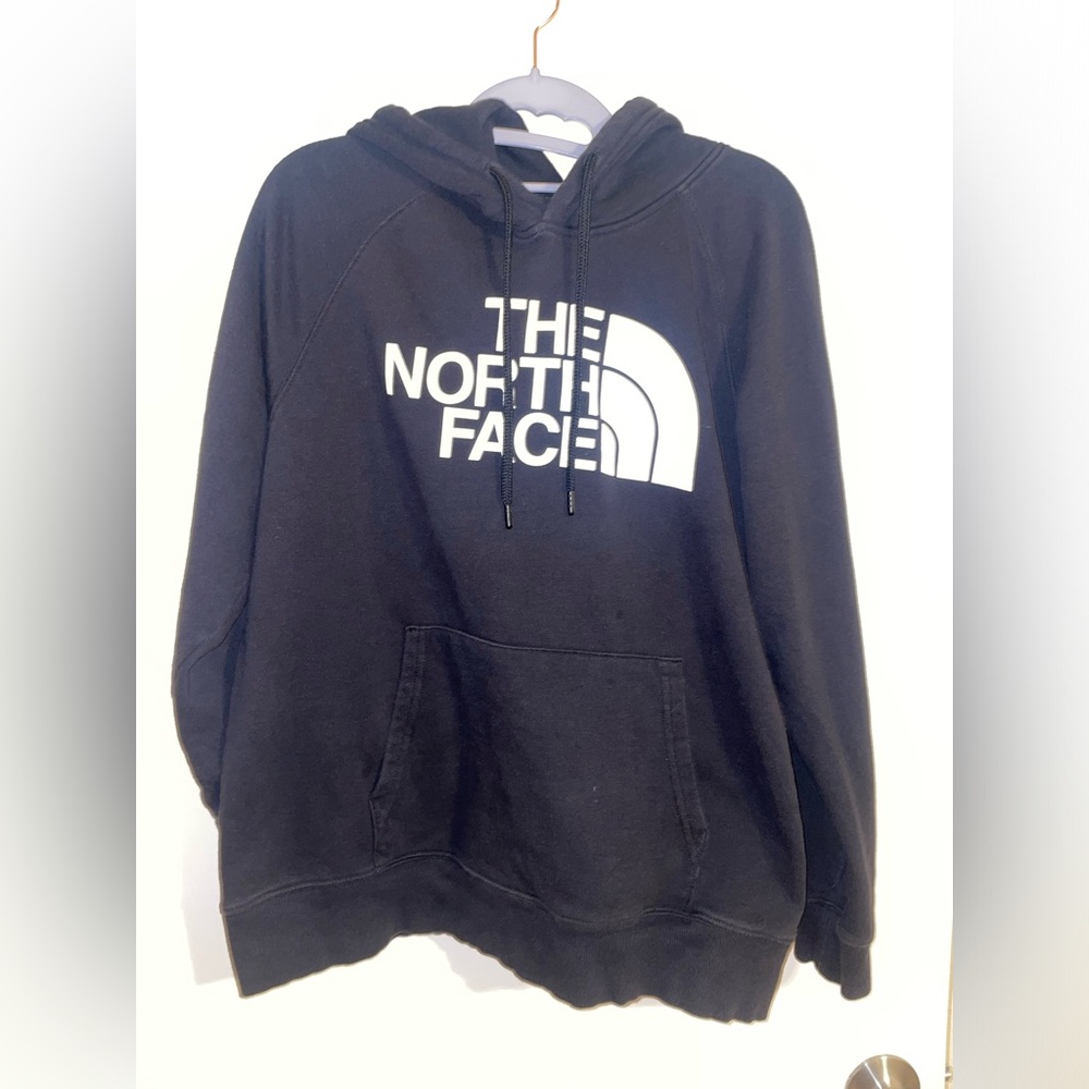 The North Face Women’s Black Hoodie Pullover